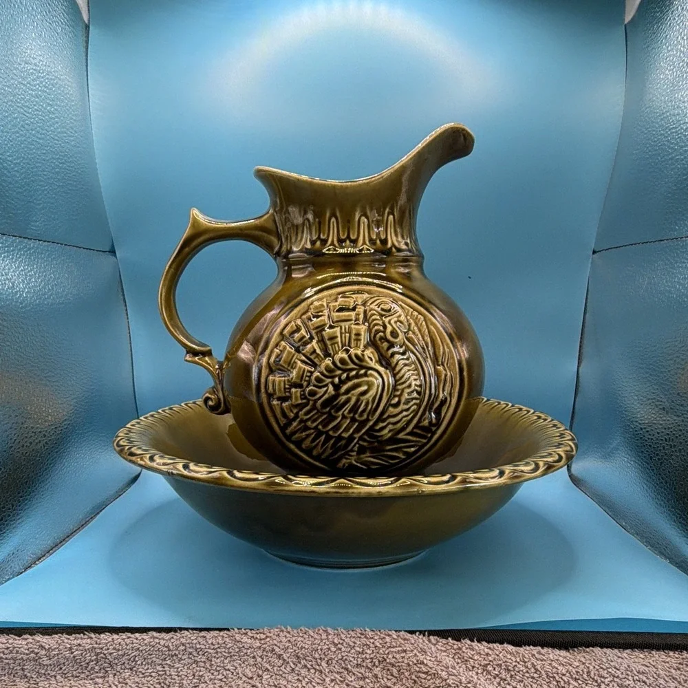 Vintage McCoy Green Glossy Ceramic Pottery Pitcher w/ Matching Bowl Set, USA '68